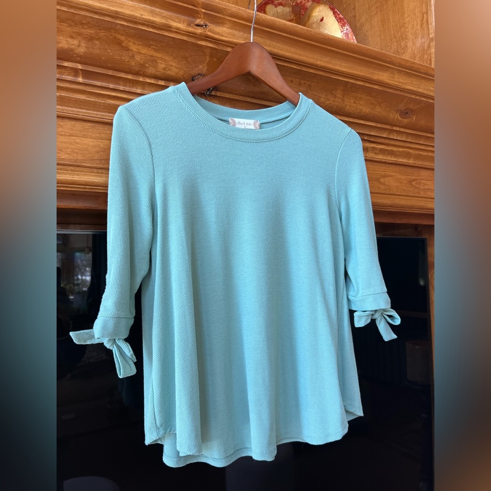 3/4 length top
